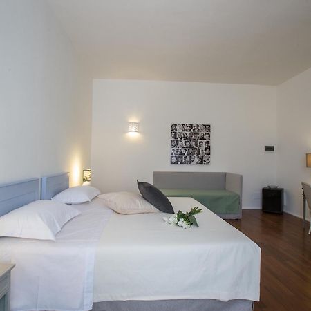 Bed and Breakfast Li Pappi Antico Casale Галатіна Номер фото